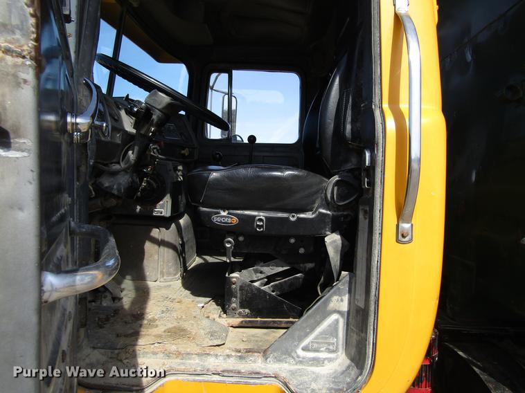 image for item EU9595 1986 Mack DM600 dump truck