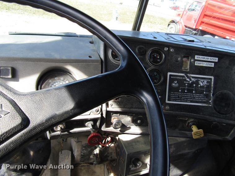 image for item EU9595 1986 Mack DM600 dump truck