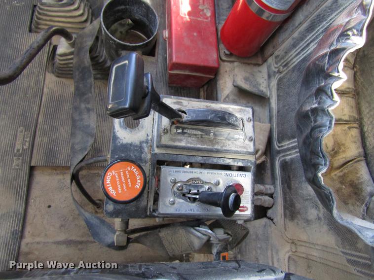 image for item EU9595 1986 Mack DM600 dump truck