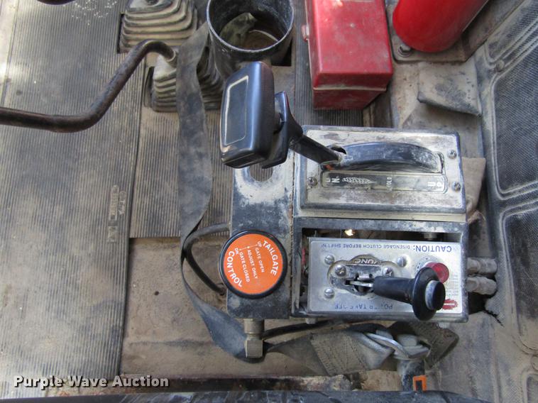 image for item EU9595 1986 Mack DM600 dump truck