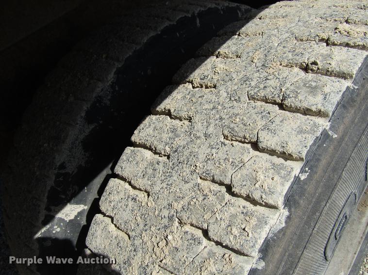 image for item EU9595 1986 Mack DM600 dump truck