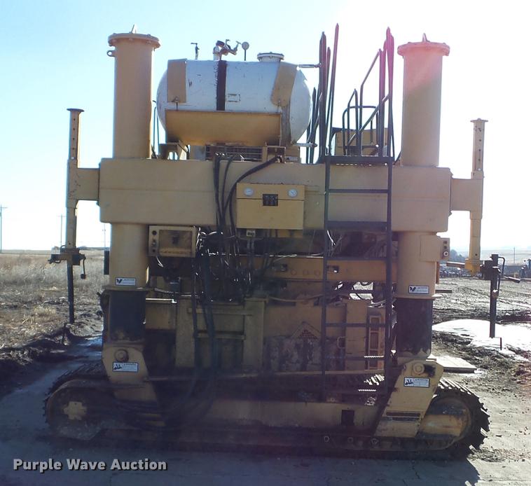 image for item EW9991 1997 Gomaco GP2600 slipform paver