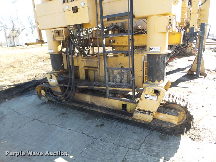 image for item EW9991 1997 Gomaco GP2600 slipform paver