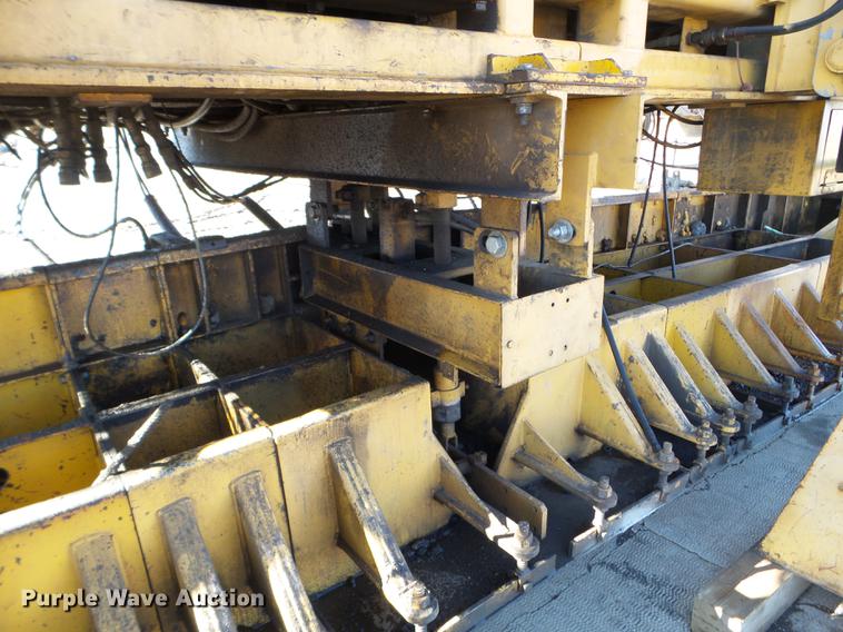 image for item EW9991 1997 Gomaco GP2600 slipform paver