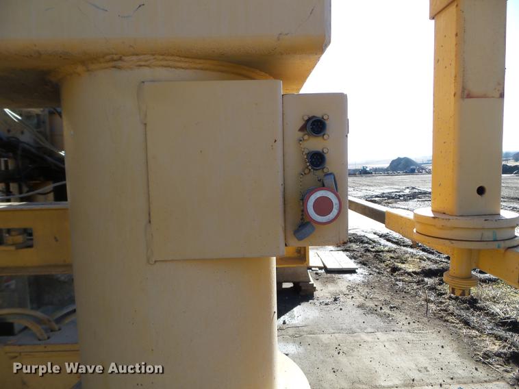 image for item EW9991 1997 Gomaco GP2600 slipform paver