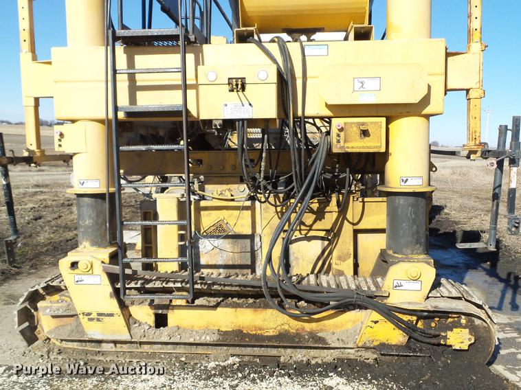image for item EW9991 1997 Gomaco GP2600 slipform paver