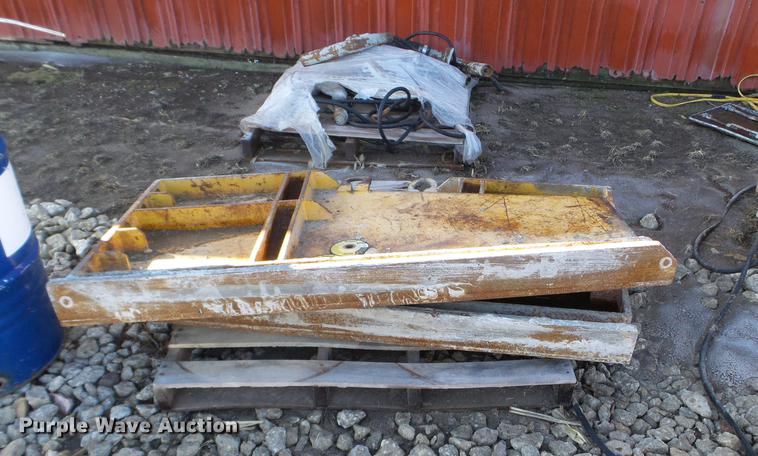 image for item EW9991 1997 Gomaco GP2600 slipform paver