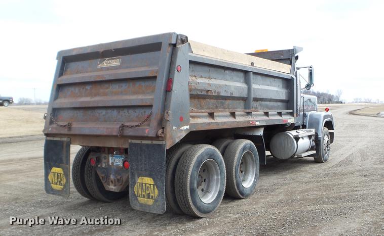 image for item EW9994 1987 Mack RW713 dump truck