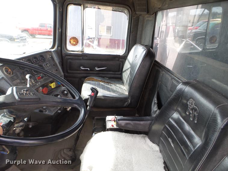 image for item EW9994 1987 Mack RW713 dump truck