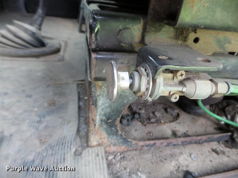 image for item EW9994 1987 Mack RW713 dump truck