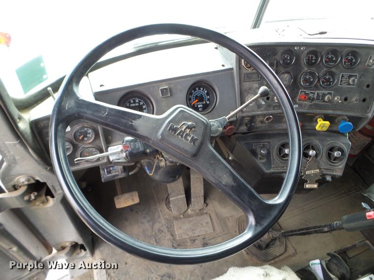 image for item EW9994 1987 Mack RW713 dump truck