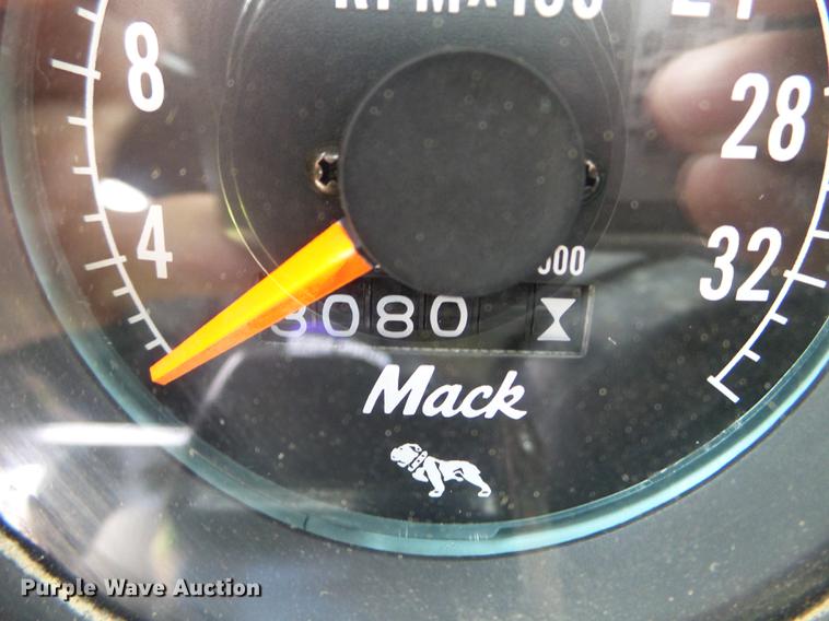 image for item EW9994 1987 Mack RW713 dump truck