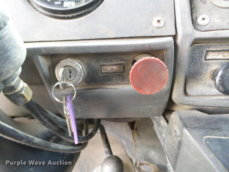 image for item EW9994 1987 Mack RW713 dump truck