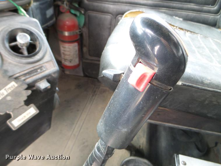 image for item EW9994 1987 Mack RW713 dump truck