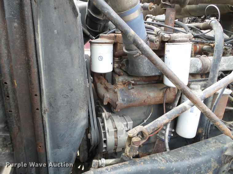 image for item EW9994 1987 Mack RW713 dump truck