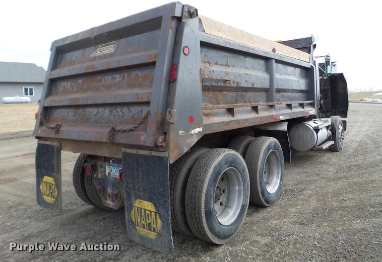 image for item EW9994 1987 Mack RW713 dump truck
