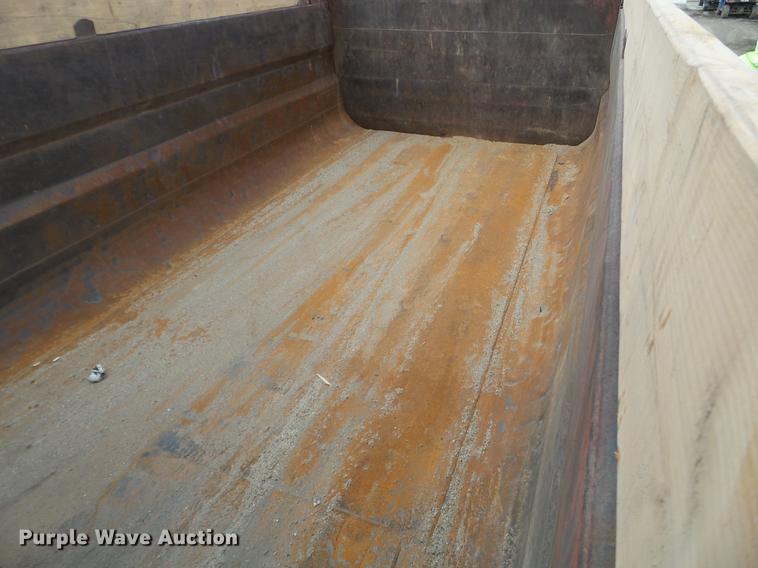 image for item EW9994 1987 Mack RW713 dump truck