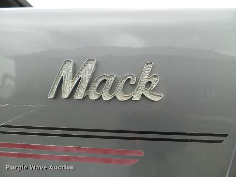 image for item EW9994 1987 Mack RW713 dump truck