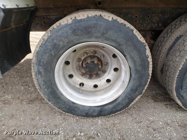 image for item EW9994 1987 Mack RW713 dump truck