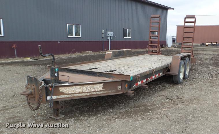 image for item EW9995 1998 Towmaster T-16DD equipment trailer