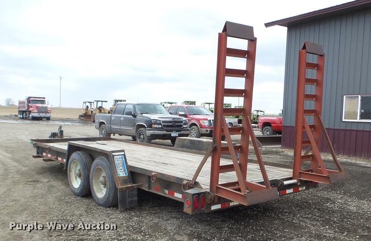 image for item EW9995 1998 Towmaster T-16DD equipment trailer