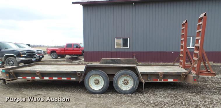 image for item EW9995 1998 Towmaster T-16DD equipment trailer