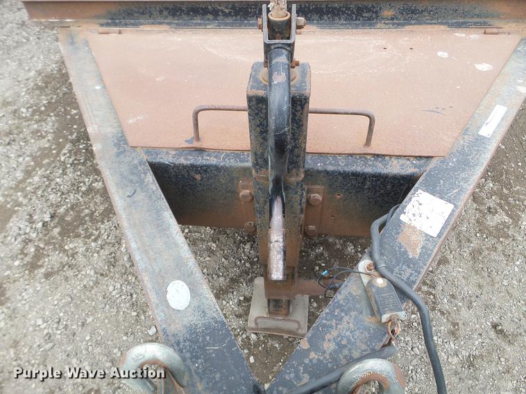 image for item EW9995 1998 Towmaster T-16DD equipment trailer