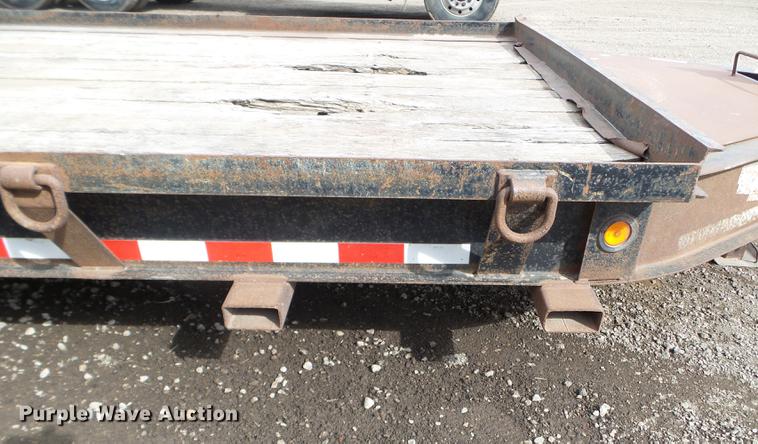 image for item EW9995 1998 Towmaster T-16DD equipment trailer