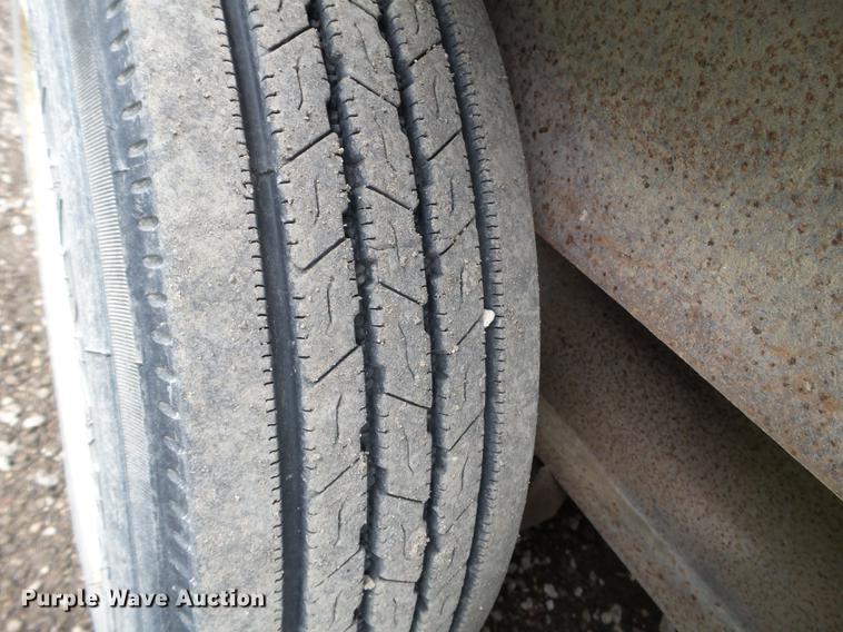 image for item EW9995 1998 Towmaster T-16DD equipment trailer