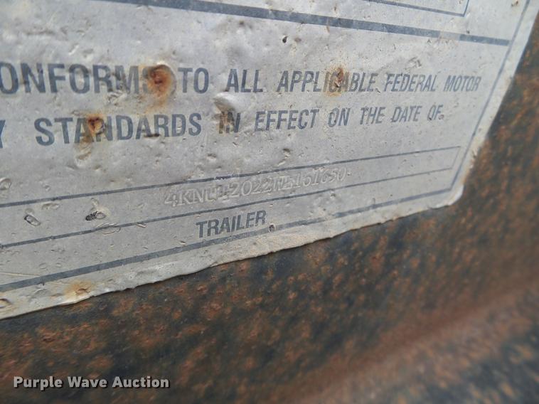 image for item EW9995 1998 Towmaster T-16DD equipment trailer