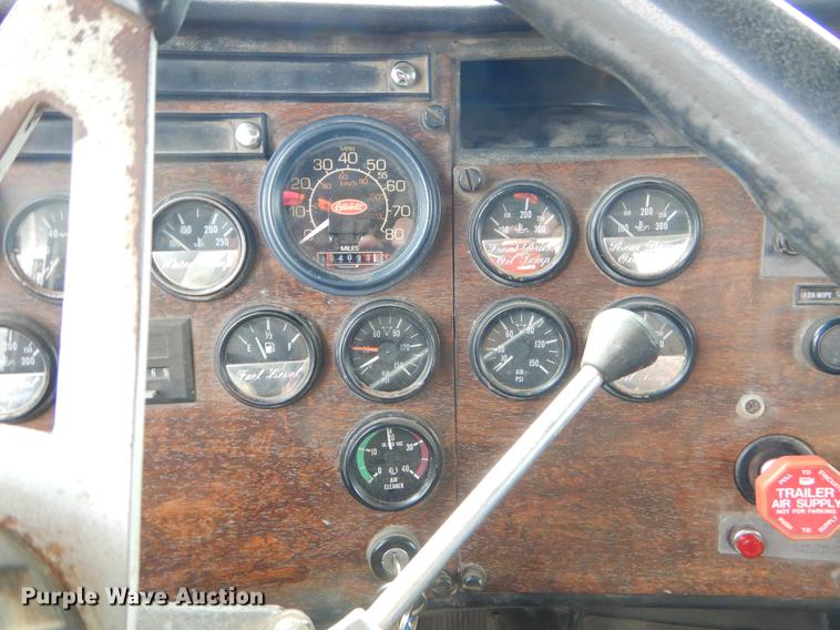 image for item EZ9795 1988 Peterbilt 379 dump truck