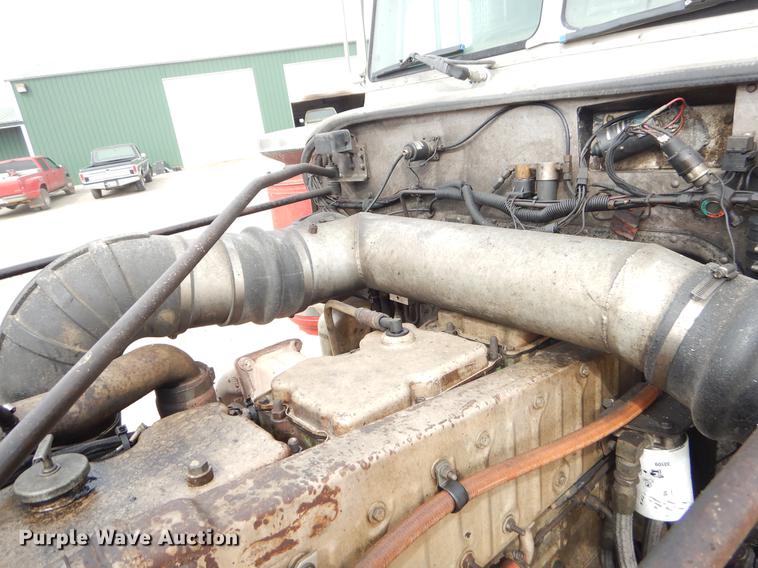 image for item EZ9795 1988 Peterbilt 379 dump truck