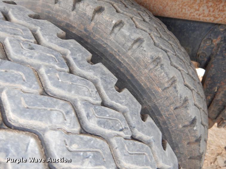 image for item EZ9795 1988 Peterbilt 379 dump truck