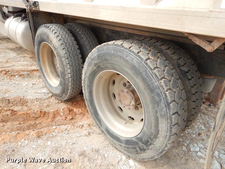 image for item EZ9795 1988 Peterbilt 379 dump truck