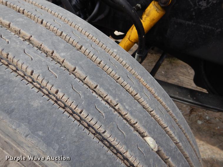 image for item EZ9795 1988 Peterbilt 379 dump truck