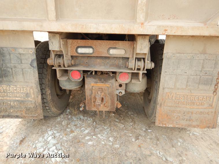 image for item EZ9795 1988 Peterbilt 379 dump truck