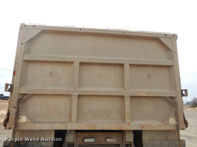 image for item EZ9795 1988 Peterbilt 379 dump truck