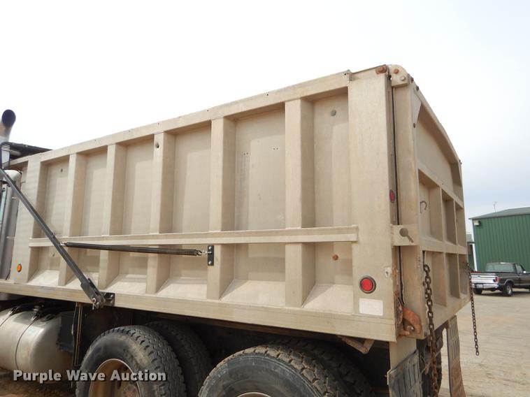 image for item EZ9795 1988 Peterbilt 379 dump truck