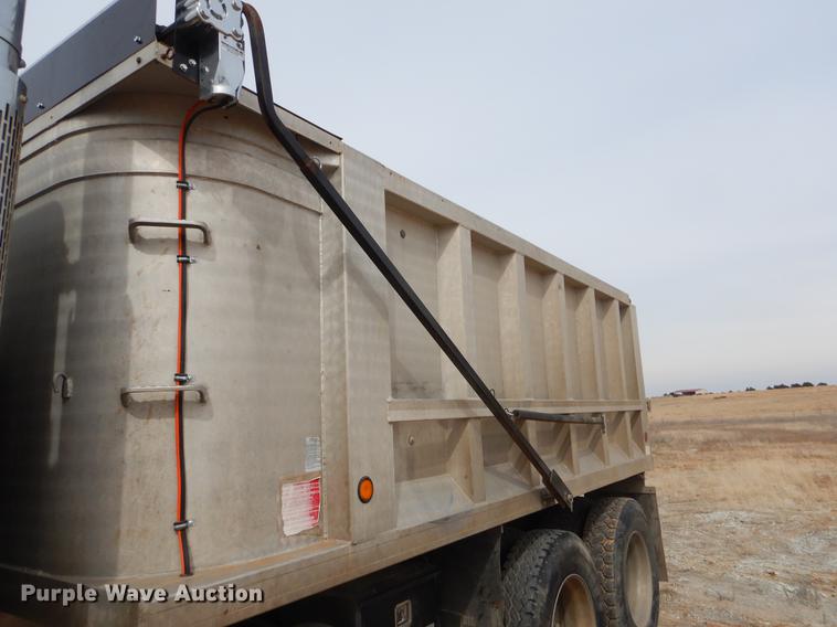 image for item EZ9795 1988 Peterbilt 379 dump truck