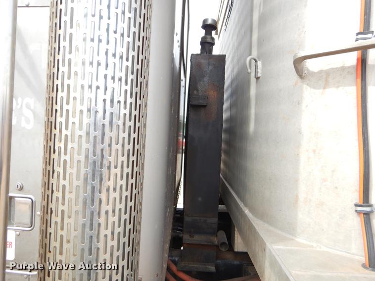 image for item EZ9795 1988 Peterbilt 379 dump truck