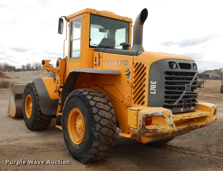 image for item EZ9844 2004 Volvo L70E wheel loader