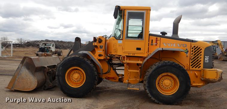 image for item EZ9844 2004 Volvo L70E wheel loader