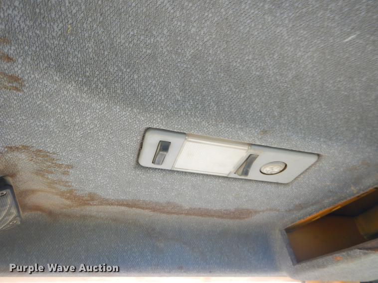 image for item EZ9844 2004 Volvo L70E wheel loader