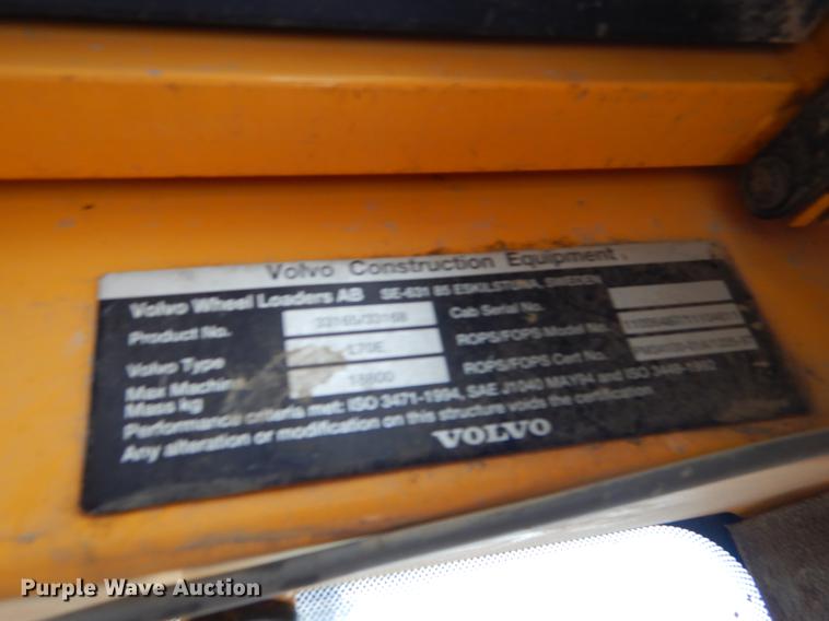 image for item EZ9844 2004 Volvo L70E wheel loader