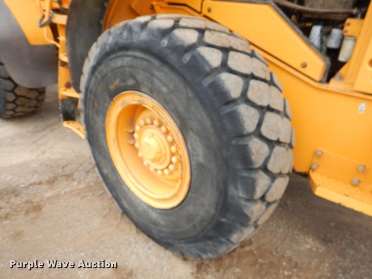 image for item EZ9844 2004 Volvo L70E wheel loader