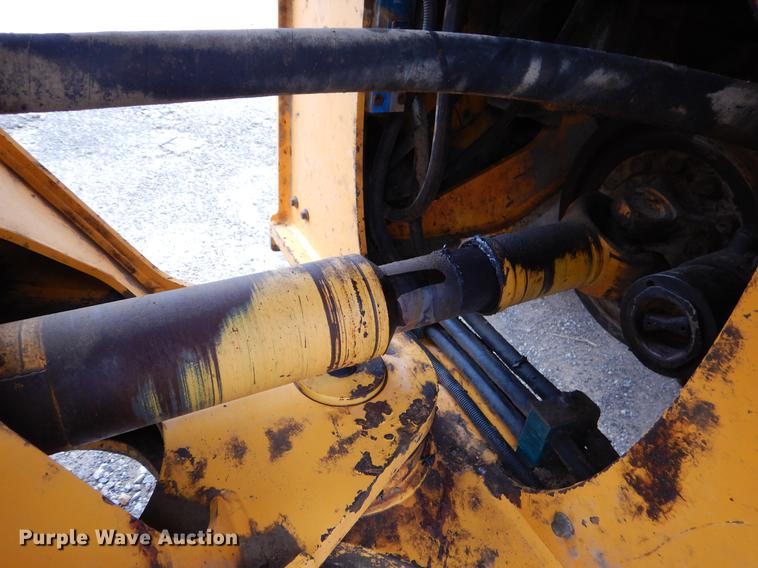 image for item EZ9844 2004 Volvo L70E wheel loader