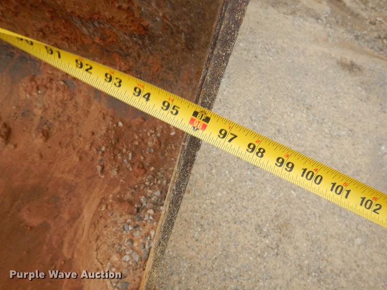 image for item EZ9844 2004 Volvo L70E wheel loader