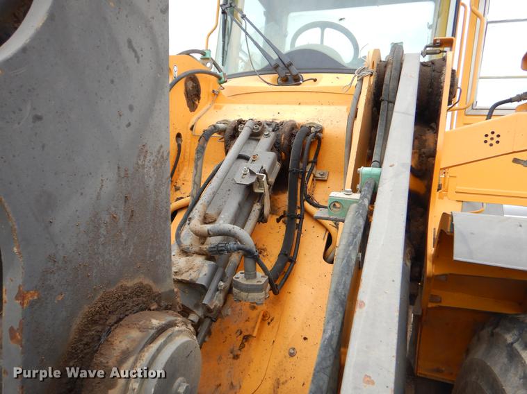 image for item EZ9844 2004 Volvo L70E wheel loader