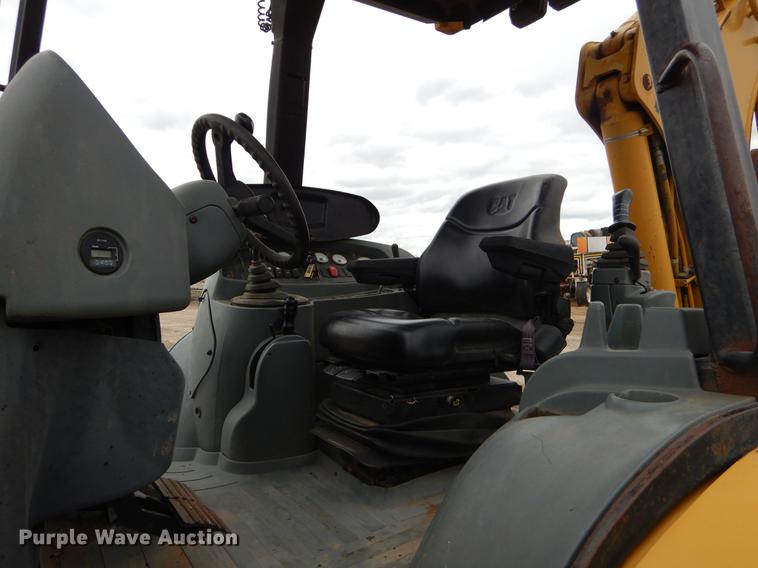 image for item EZ9845 2001 Caterpillar 420D backhoe