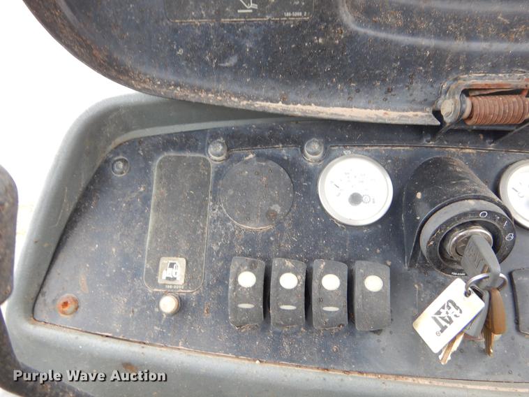 image for item EZ9845 2001 Caterpillar 420D backhoe